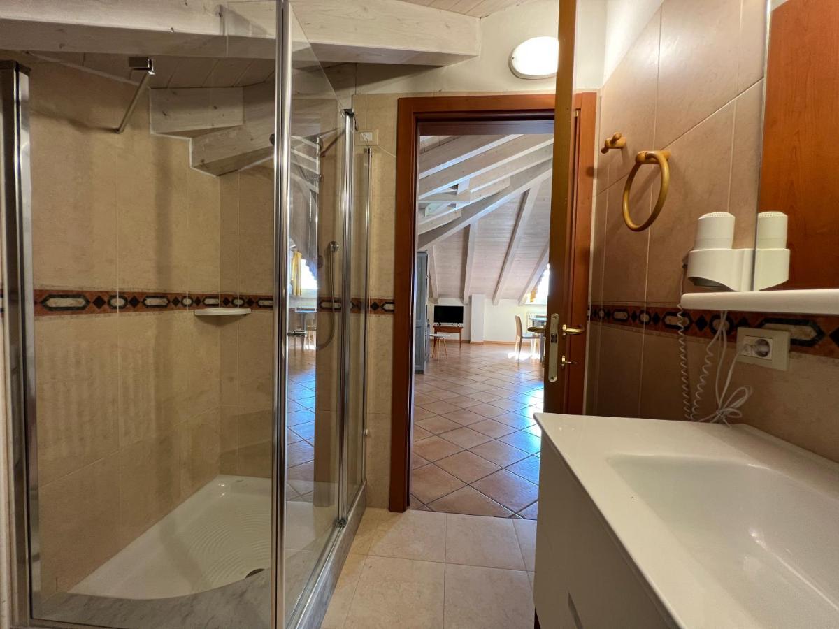 Studio Apartments Baia Azzurra 7 توربولي المظهر الخارجي الصورة